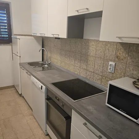 Dragica * ポレッチ