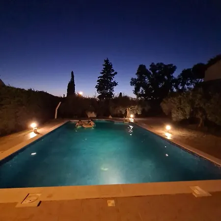 Dragica アパート ポレッチ